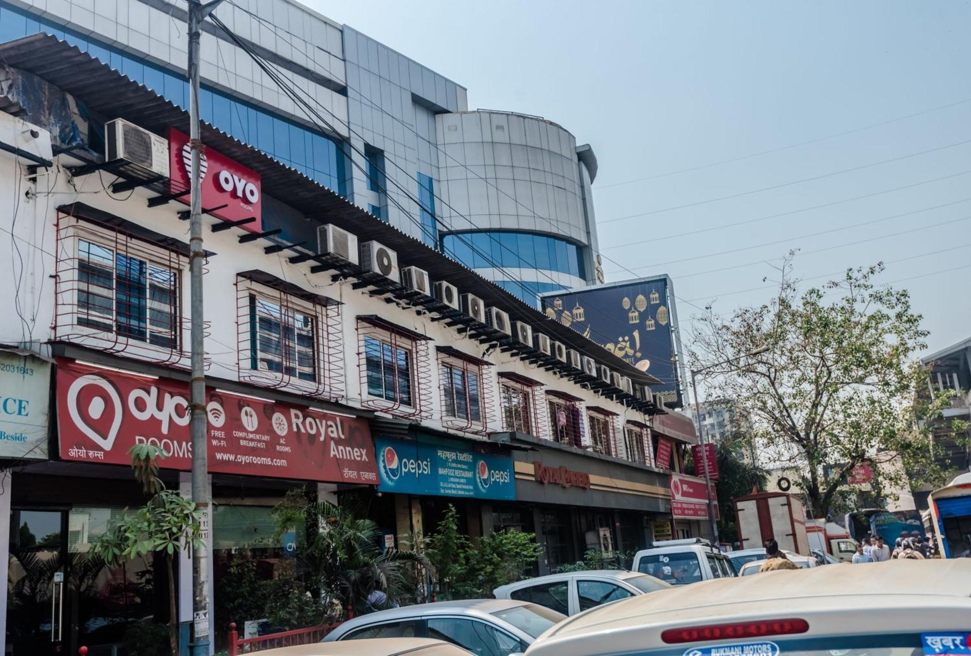 Hotel O Royal Grand Near Chhatrapati Shivaji International Airport, Mumbai